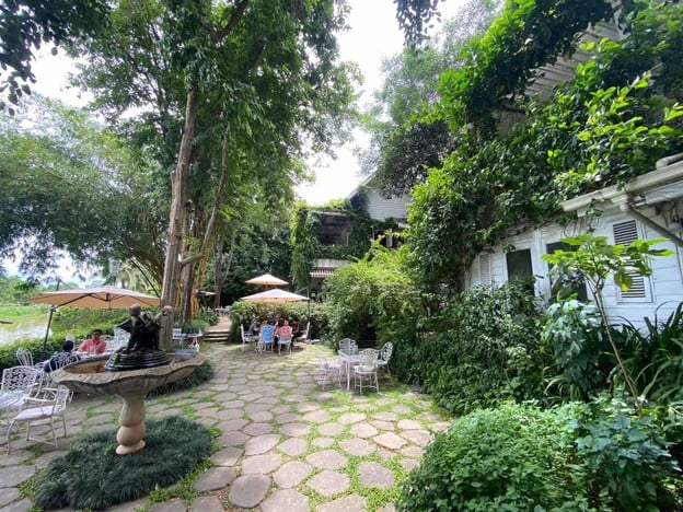 Chivit Thamma Da Coffee House, Bistro&Bar