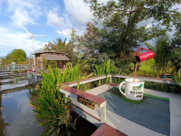 กลางนาcafe'