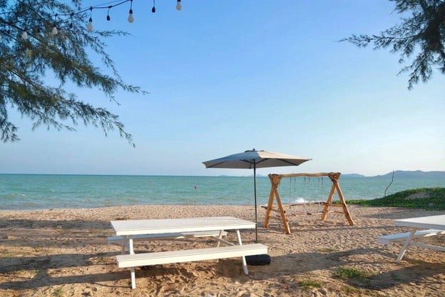 Utapao cafe by Schatz. -