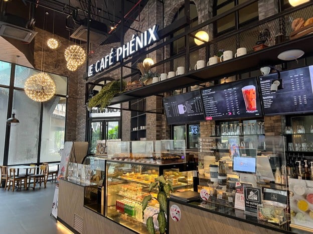 Le Café Phénix Gateway Ekamai