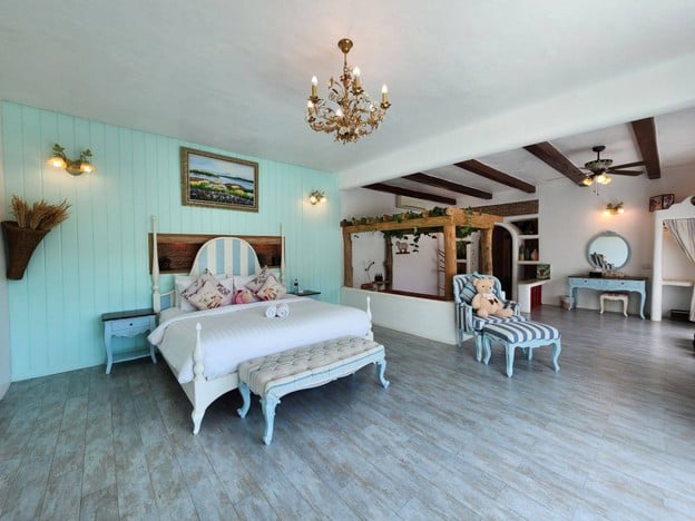 Swiss Valley hip Resort