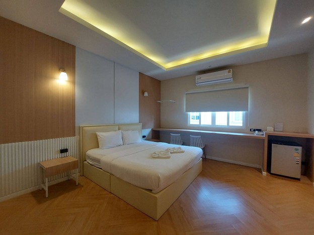 Grand Bangsaray Hotel