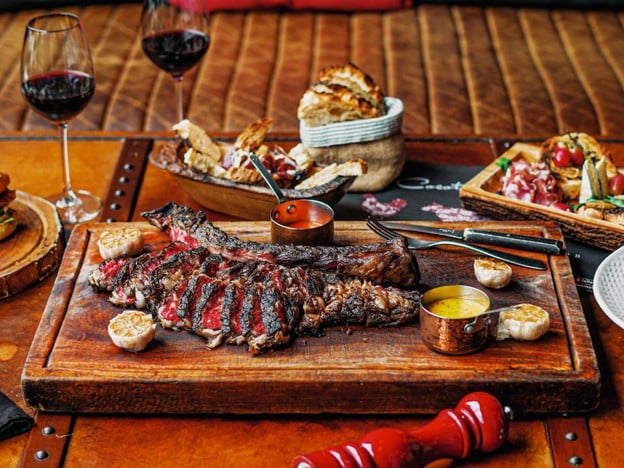 Cocotte Farm Roast & Winery พร้อมพงษ์