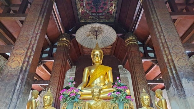 วัดใหญ่สุวรรณาราม วรวิหาร
