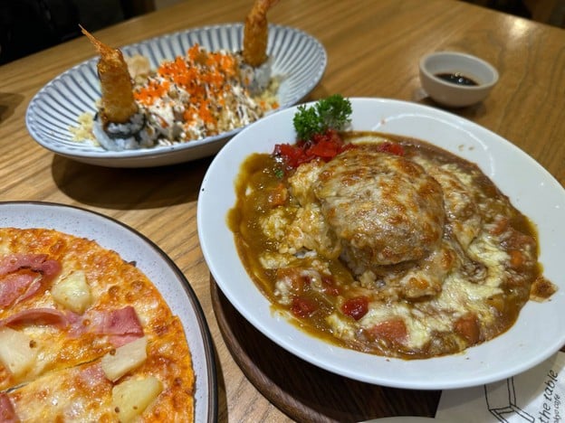 On the Table เมกาบางนา