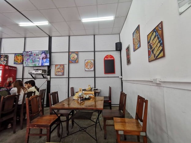 บรรยากาศ เจริญเส้น 查龙森 เตี๋ยวต้มยำหมู