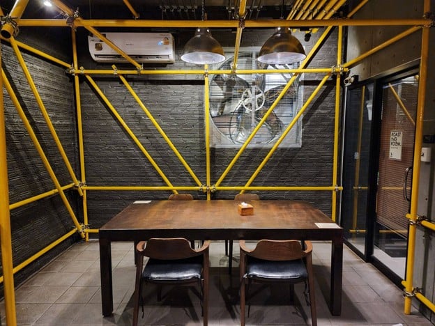 บรรยากาศ SNIFF specialty coffee ธาตุเชิงชุม