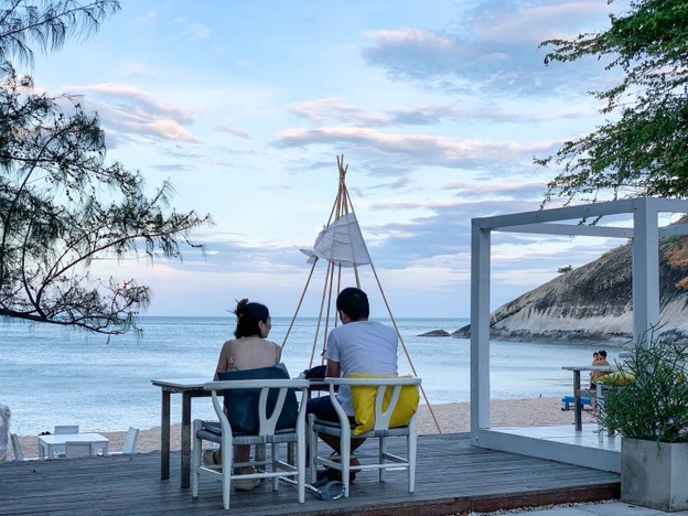 Kiss Cafe & Beach Cuisine