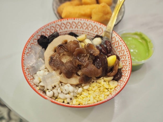Nam Dao Huu น้ำเต้าหู้ บรรทัดทอง