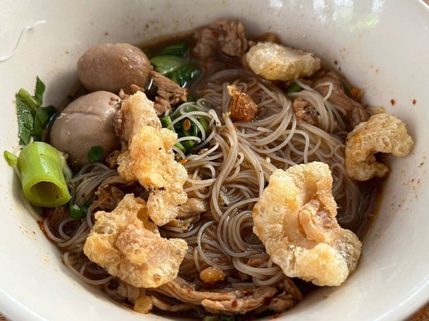ก๋วยเตี๋ยวเรือน้าชู ตลาดหลังกระทรวงการคลัง