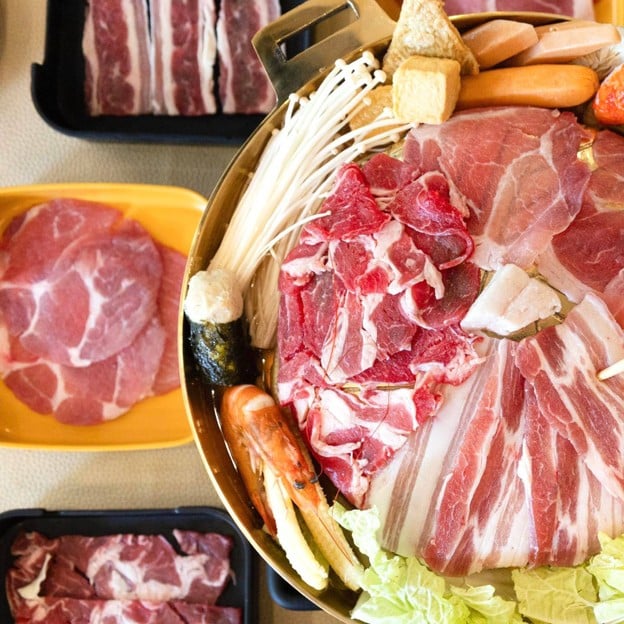 หมูสองชั้น แอมปาร์ค จุฬาฯ