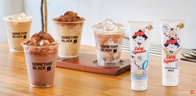 SOMETHIN' BLACK coffee & bakery พระโขนง คลองตัน