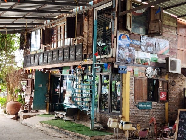 ก๋วยเตี๋ยวไทยตาปุ้ย