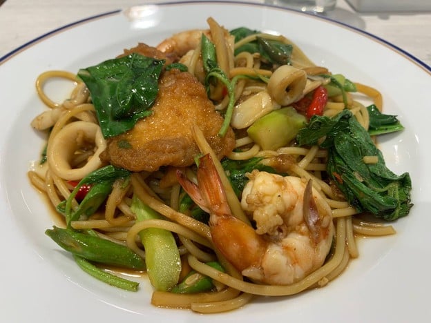 ถูกและดี Park Silom