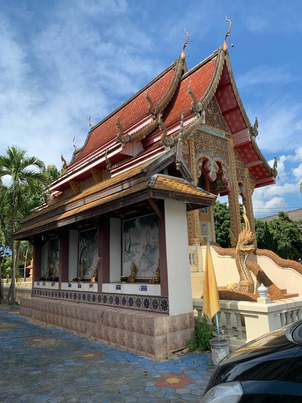 วัดบ้านเหล่าพระเจ้าตาเขียว