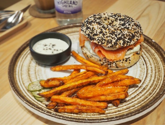 Sarnies Sukhumvit 37