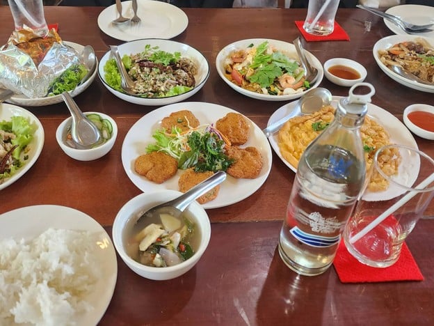 เมนูของร้าน สวนอาหารบ่อปลาวี.เอส. ฟิชซิ่งปาร์ค