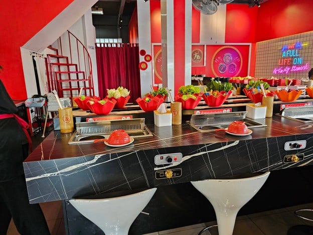 บรรยากาศ หลงสุกี้ -