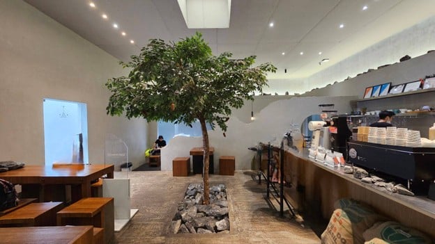 Unfinished coffee roaster Ladprao-wanghin