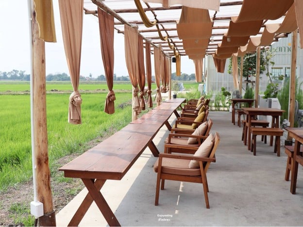 ละเมอร์ โฮมคราฟท์ คาเฟ่ แอนด์ อีทเทอรี่