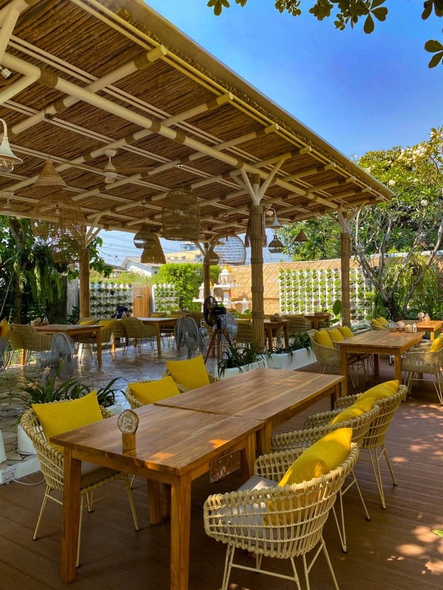 บ้านสะออน by บ้านนอกคอกนาเขาใหญ่