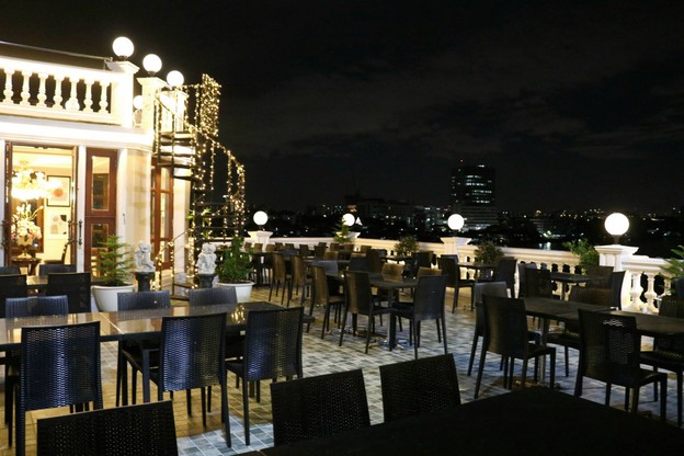 บรรยากาศ รินริมน้ำ
