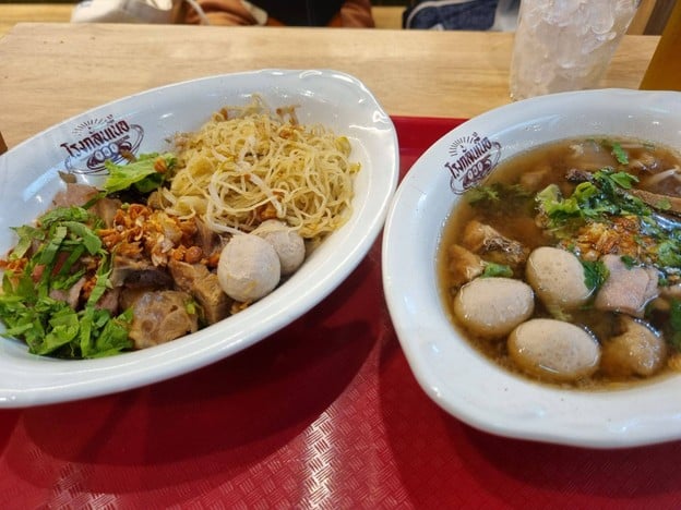 เมนูของร้าน โรงกลั่นเนื้อ 牛面王 เอ็มสเฟียร์