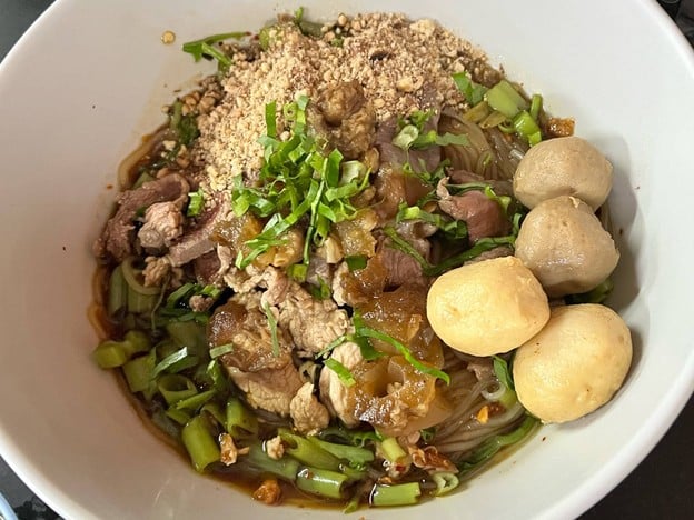 เมนูของร้าน แม่แดงก๋วยเตี๋ยวเรือโบราณ แม่แดงก๋วยเตี๋ยวเรือโบราณา