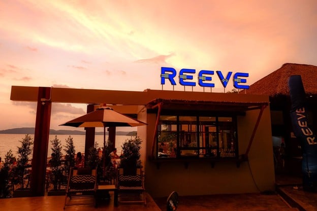 หน้าร้าน REEVE BEACH CLUB KRABI