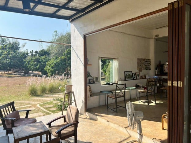 บรรยากาศ Elely Cafe' Mae Ping Bistro