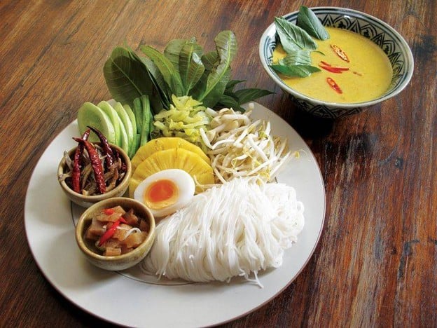 เมนูของร้าน ขนมจีนปักษ์ใต้แท้ๆ by แม่แอ้ม