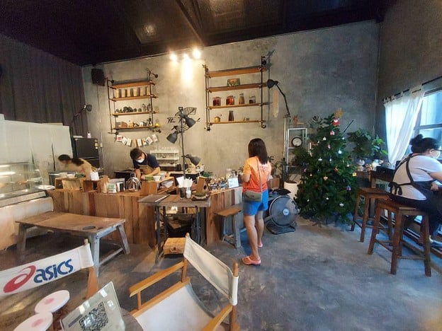 The Tropical Eco cafe