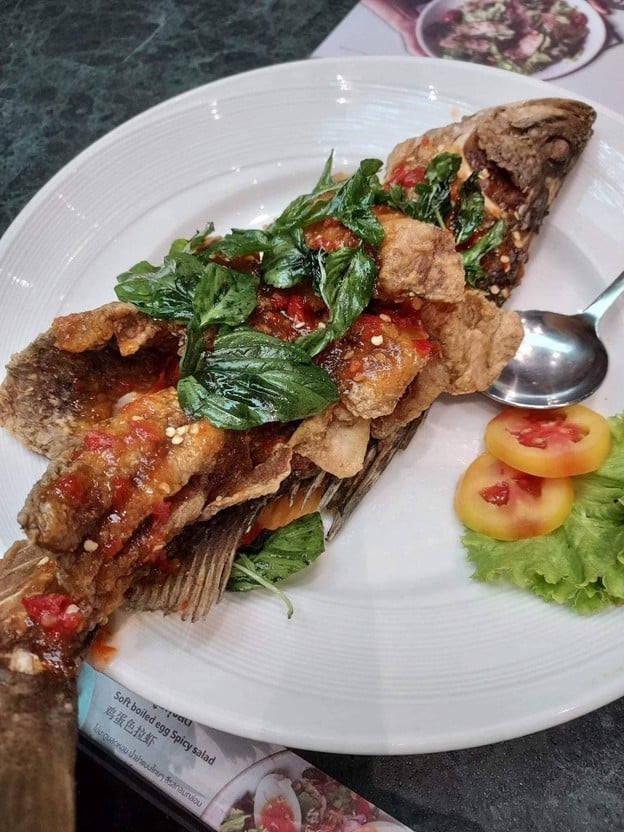 เมนูของร้าน ป้อน แฟชั่นไอส์แลนด์