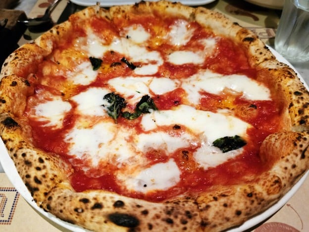 เมนูของร้าน Peppina (Real Italian Pizza)  พร้อมพงษ์