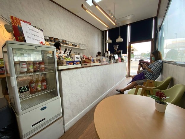 ร้าน N Plus The Roastery Coffee ราชพฤกษ์