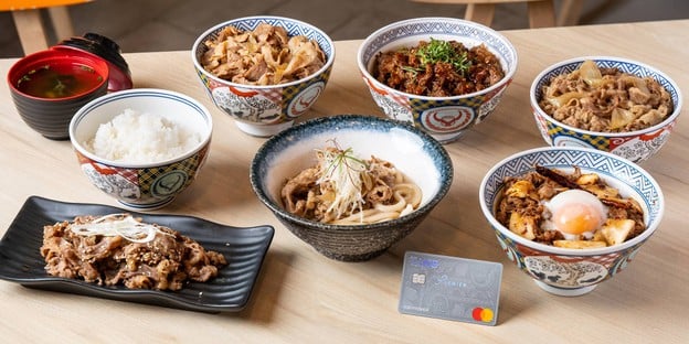 Yoshinoya โยชิโนยะ ข้าวหน้าเนื้อ ข้าวหน้าหมู เซ็นทรัลเวิลด์