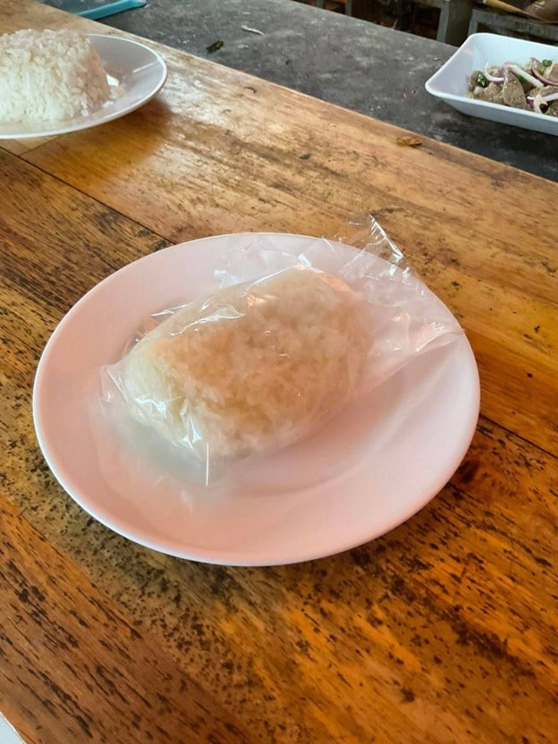 เมนูของร้าน ร้านส้มตำแยกน้ำผีตาโขน  สาขาหลังมช. สาขาหลัง มช.