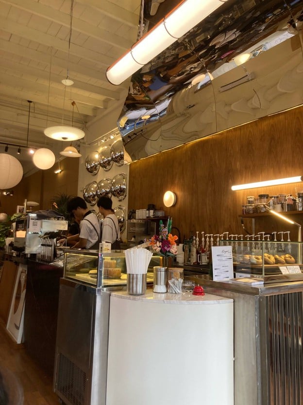 ENVIES cafe ถนนเจริญกรุง