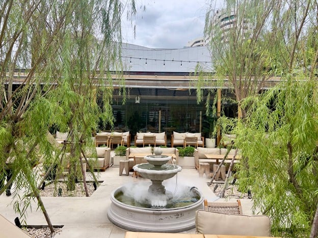 CUM Coffee เดอะออฟฟิศ ทองหล่อ