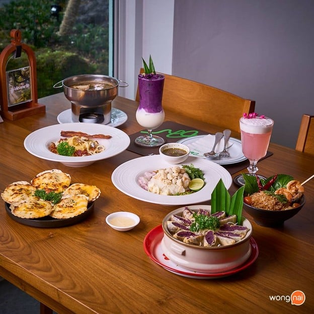 Chom cafe and restaurant Huahin  หัวหิน