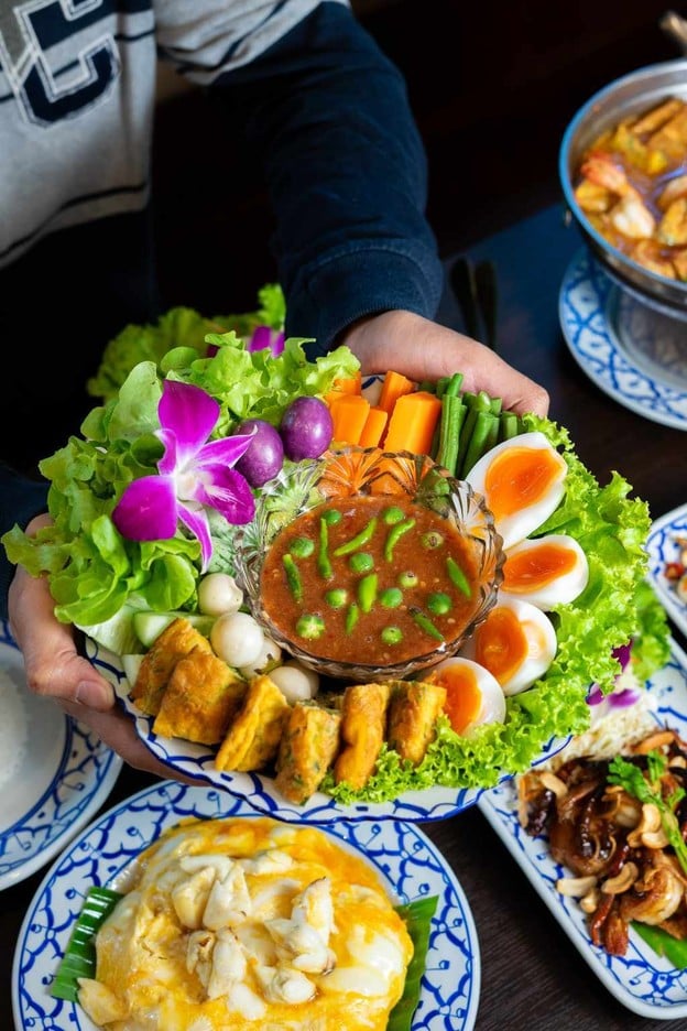 รสข้นน้ำยาปูเชียงใหม่