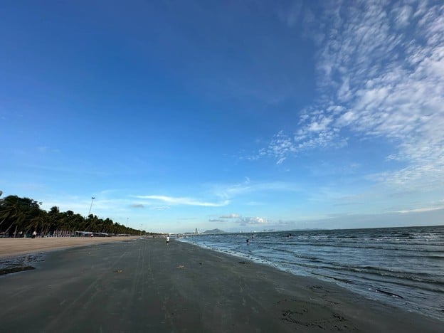 หาดบางแสน