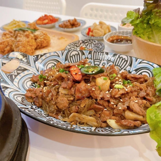 อันยองบางกอก ไก่ทอดเกาหลีและรามยอน เพชรเกษม 81
