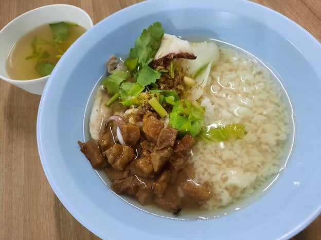 ร้านข้าวต้มปลาเมืองชล  สาขาลาดพร้าว 101 ลาดพร้าว 101