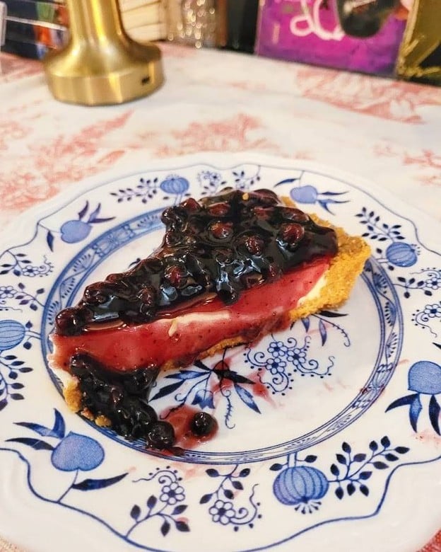 A Pink Rabbit + Bob ท่าเตียน