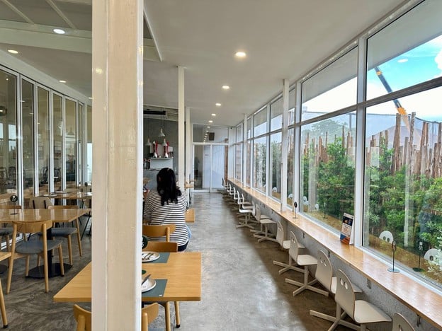 James Boulangerie พรานนก