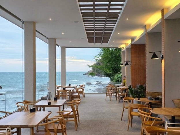 Palyn Cafe & Eatrey ปาลินคาเฟ่แอนด์อิทเทอรี่