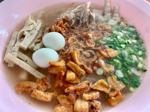 เมนูของร้าน รสนิยมก๋วยจั๊บอุบล สาขาบ่อวิน