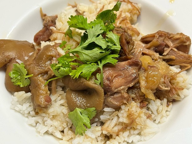 เมนูของร้าน ขาหมูเจริญแสงสีลม สีลม