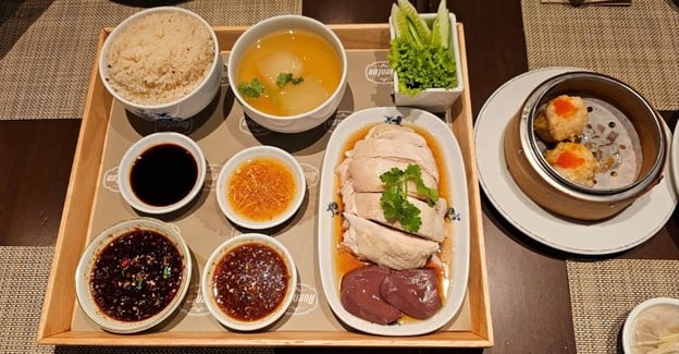 เรือนต้น มณเฑียร สุรวงศ์